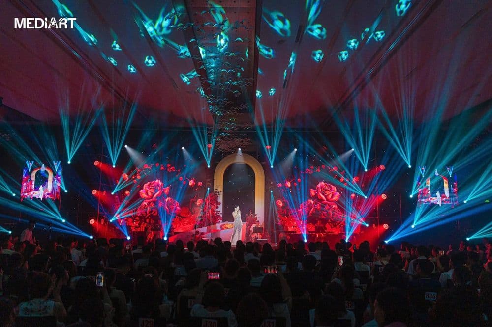 Live concert Lệ Quyên “Dạ khúc cho tình nhân” (ảnh 2)